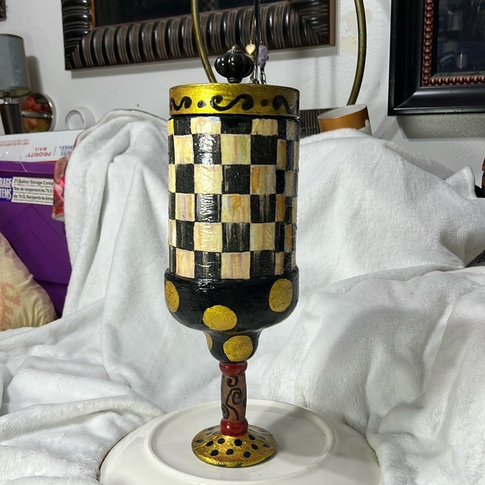 Hand-Painted Checkered Decorative Jar Mckenzie Child inspired - Picture 2 of 9